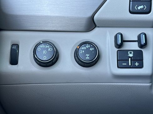 Used 2016 GMC Yukon Denali w/ Open Road Package image 37