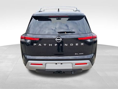 New 2025 Nissan Pathfinder SL w/ SL Premium Package image 4