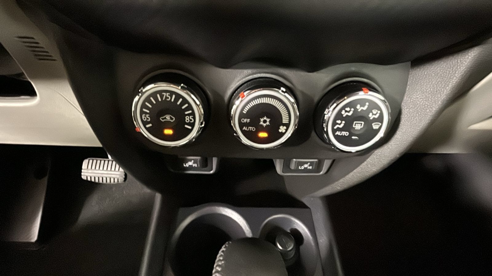 Used 2017 Mitsubishi Outlander Sport SE AWD/4WD image 25