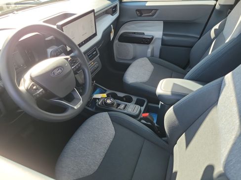 Used 2026 Ford Maverick XLT FWD image 3