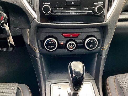 Used 2023 Subaru Crosstrek 2.0i Premium image 23