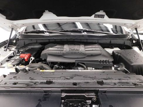 Used 2023 Nissan Titan Platinum Reserve w/ Moonroof Package image 36