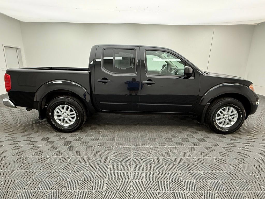 Used 2019 Nissan Frontier SV AWD/4WD image 4