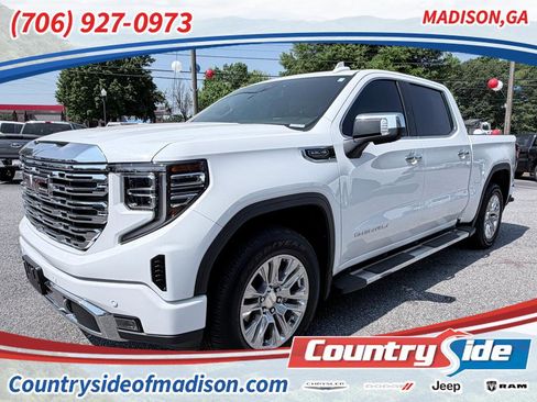 Used 2022 GMC Sierra 1500 Denali AWD/4WD image 1