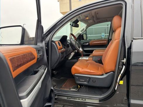 Used 2018 Toyota Tundra 1794 Edition AWD/4WD image 9