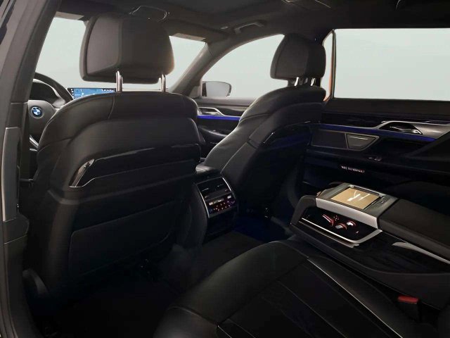 Used 2017 BMW 740i RWD image 22