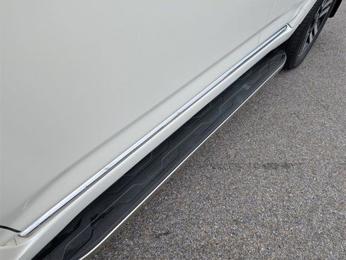 Used 2023 Toyota 4Runner Limited image 9