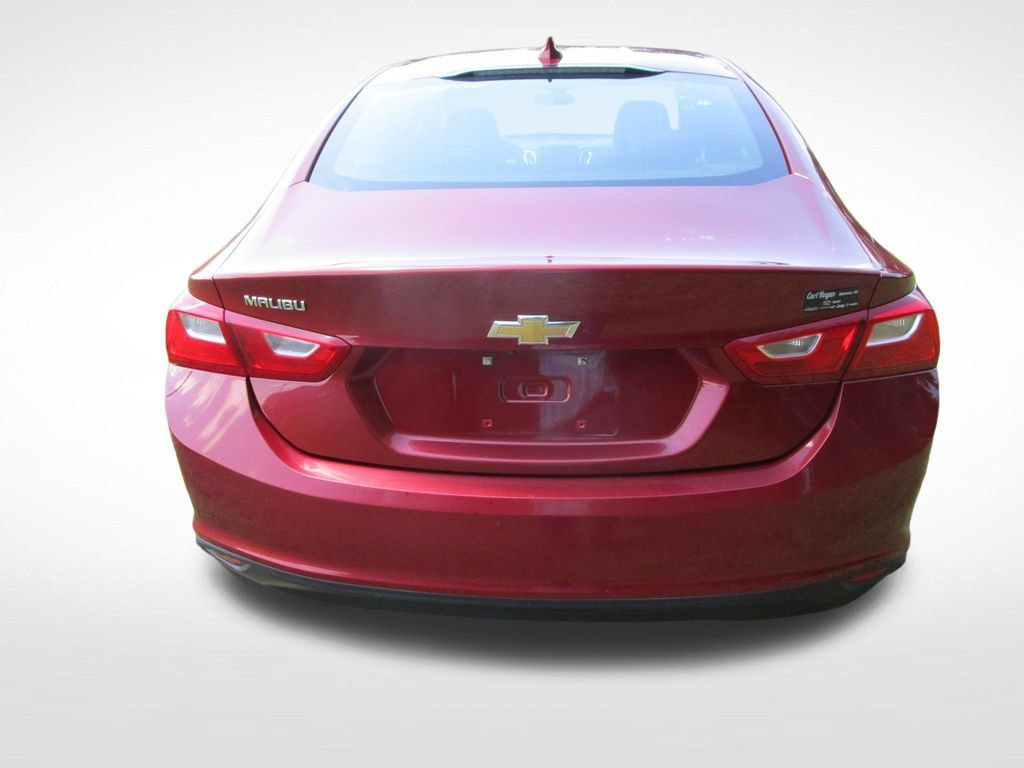 Used 2018 Chevrolet Malibu LT FWD image 10