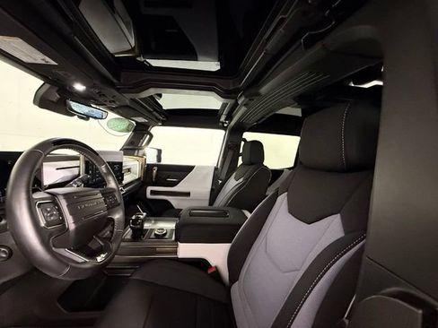 Used 2024 GMC Hummer EV 3X AWD/4WD image 17