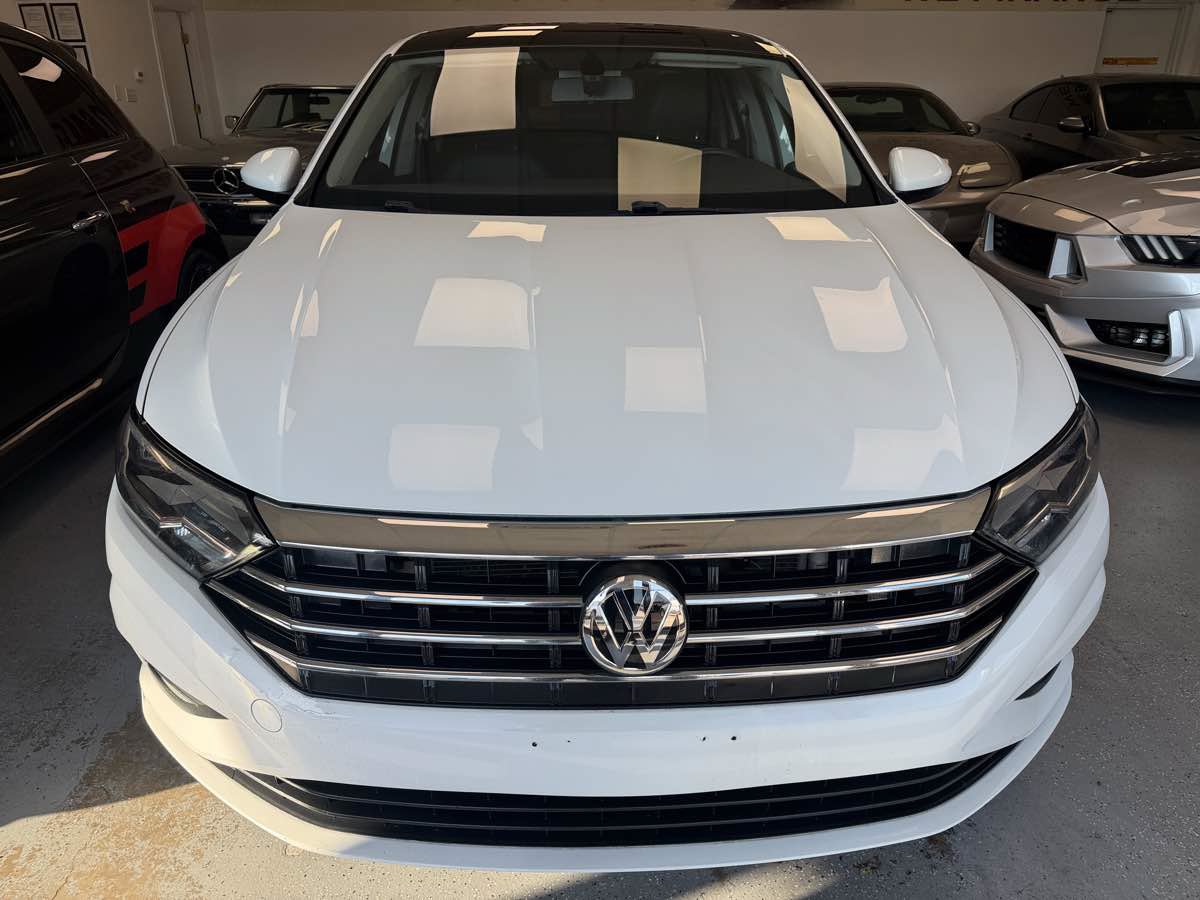 Used 2019 Volkswagen Jetta SE FWD image 1