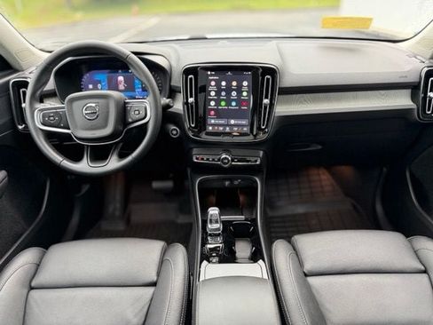 Used 2024 Volvo XC40 B5 Plus w/ Climate Package AWD/4WD image 26