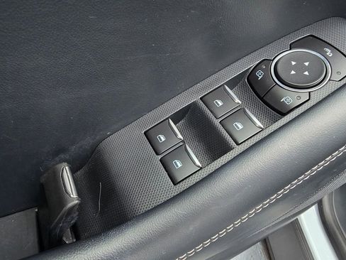 Used 2021 Ford Mustang Mach-E Select image 22