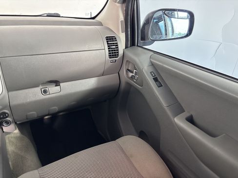 Used 2017 Nissan Frontier SV RWD image 30