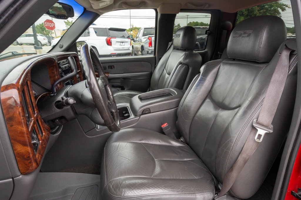 Used 2003 Chevrolet Silverado 1500 SS AWD/4WD image 12