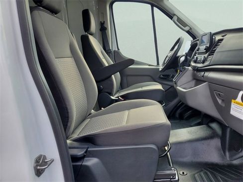 New 2025 Ford Transit 250 148 Medium Roof image 17
