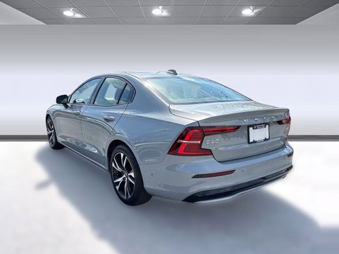 Certified 2025 Volvo S60 B5 Plus image 3