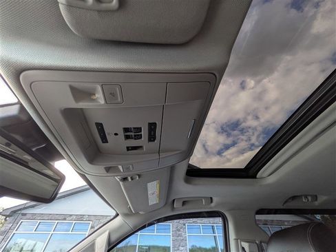 Used 2019 GMC Sierra 3500 Denali AWD/4WD image 24