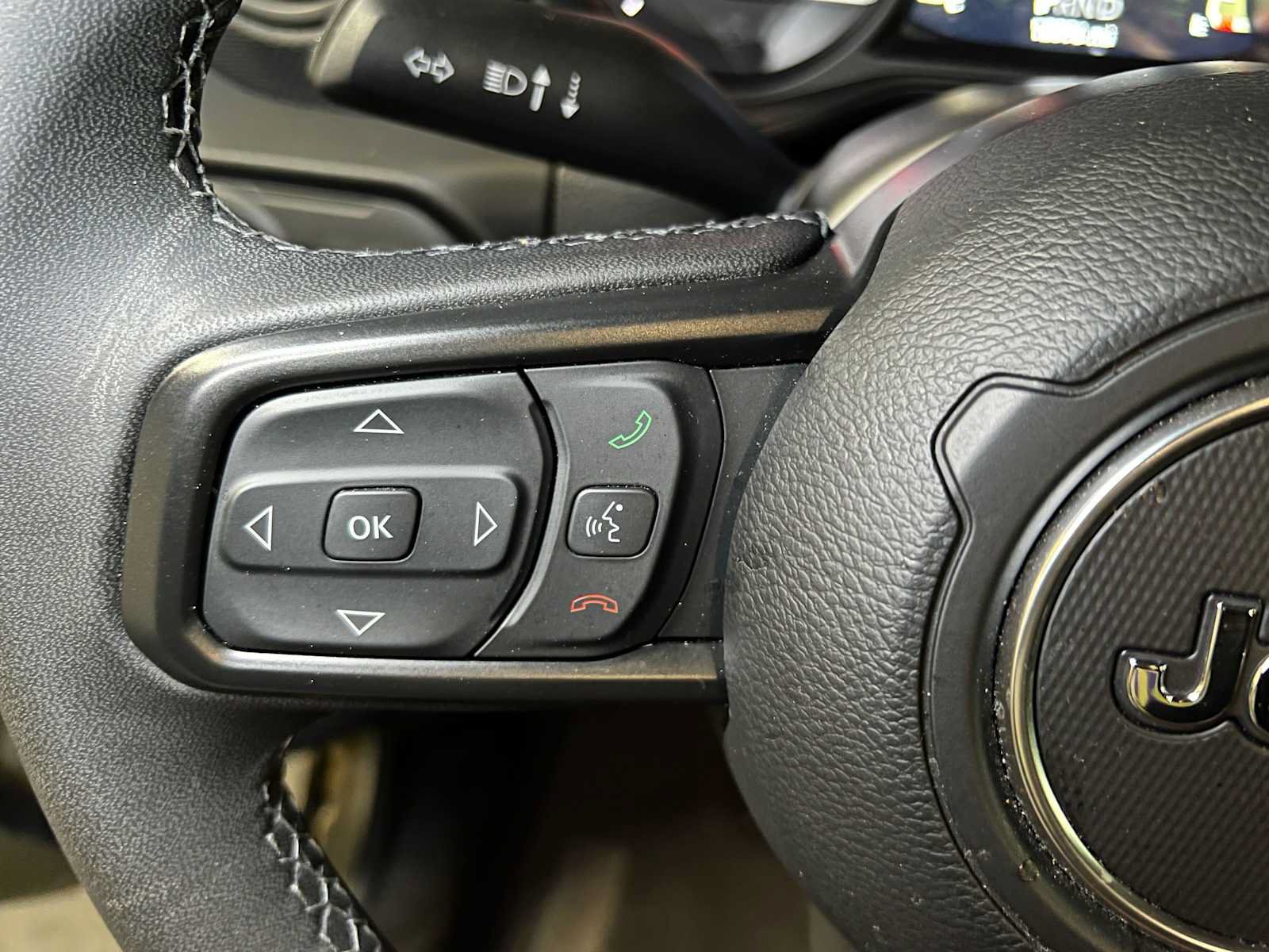 Used 2026 Jeep Gladiator Mojave AWD/4WD image 26
