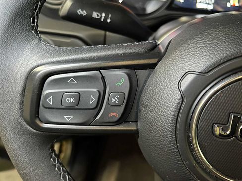 Used 2026 Jeep Gladiator Mojave AWD/4WD image 26
