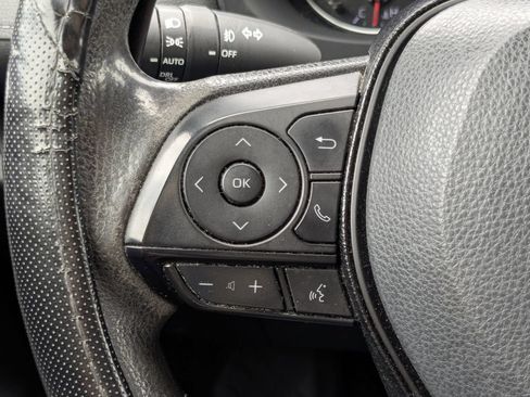 Used 2021 Toyota RAV4 XLE FWD image 28