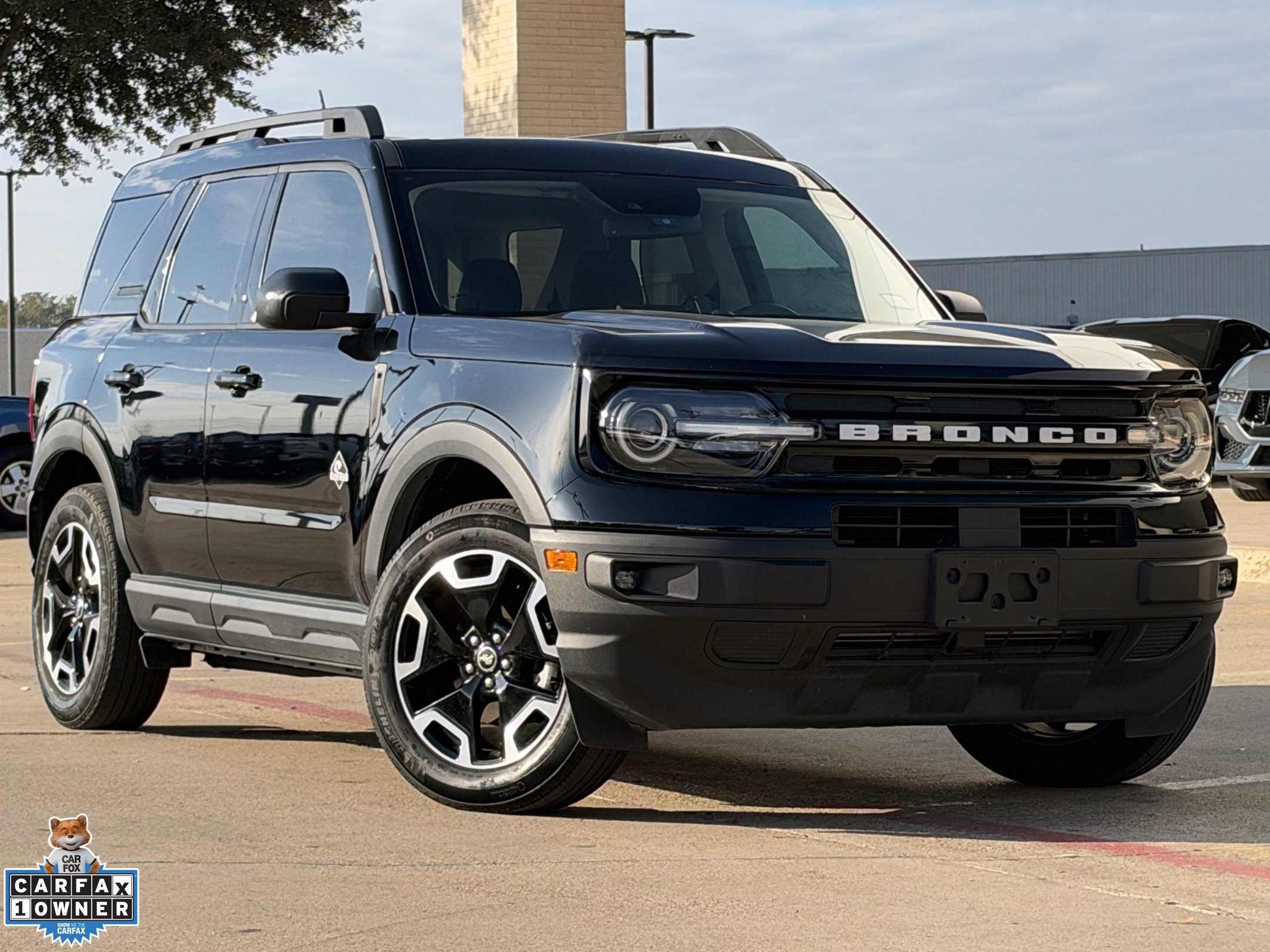 Used 2024 Ford Bronco Sport Outer Banks w/ Tech Package AWD/4WD image 2