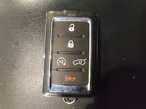 Used 2022 Jeep Grand Cherokee L Limited image 32