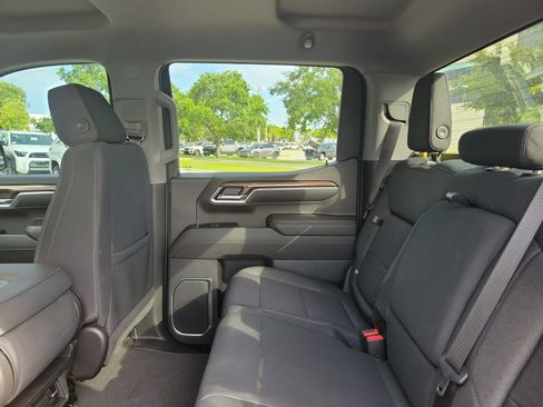 Used 2023 Chevrolet Silverado 1500 LT RWD image 13