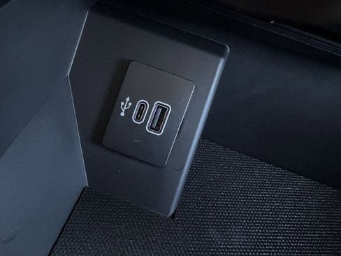 New 2025 Ford F150 Lariat w/ Equipment Group 501A Mid image 49