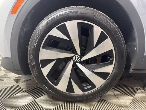 Certified 2022 Volkswagen ID.4 Pro S image 10