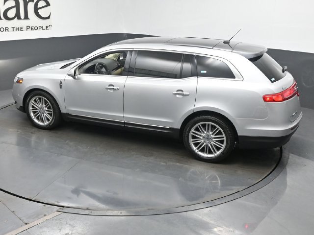 Used 2019 Lincoln MKT AWD image 52
