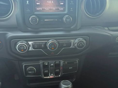 Used 2020 Jeep Gladiator Sport w/ Quick Order Package 24S AWD/4WD image 11