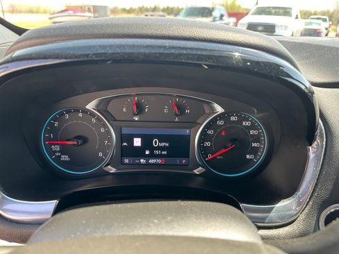 Used 2023 Chevrolet Traverse LT AWD/4WD image 15