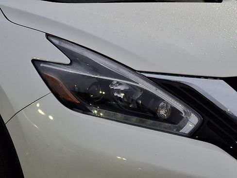 Used 2018 Nissan Murano SL w/ Moonroof Package AWD/4WD image 9