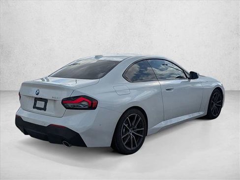Used 2024 BMW 230i Coupe w/ Convenience Package RWD image 5