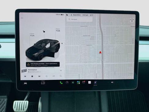 Used 2023 Tesla Model Y Performance AWD/4WD image 9