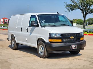 New 2025 Chevrolet Express 2500 w/ Safety Package video 2