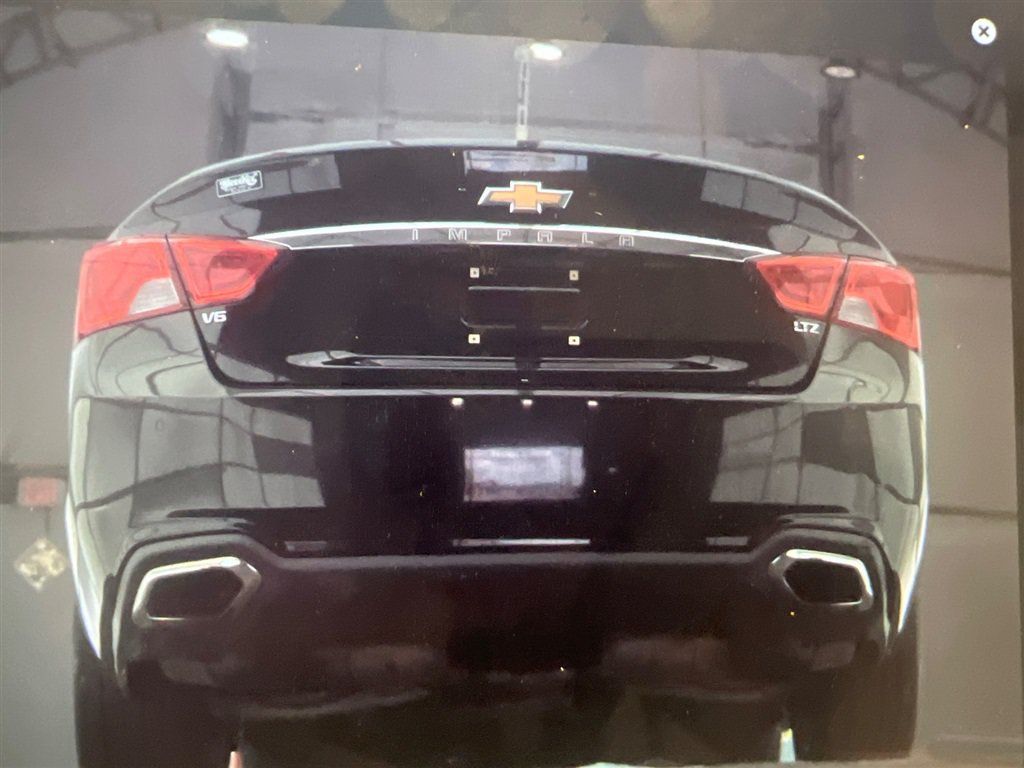 Used 2016 Chevrolet Impala LTZ w/ Enhanced Convenience Package FWD image 9