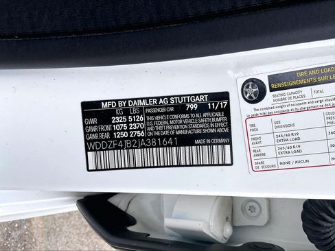 Used 2018 Mercedes-Benz E 300 image 34