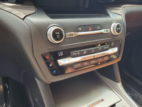 Used 2020 Ford Explorer Limited RWD image 30