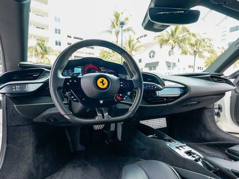 Used 2023 Ferrari SF90 Stradale image 61