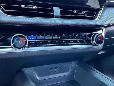 Used 2026 Chevrolet Equinox RS w/ Convenience Package III image 23