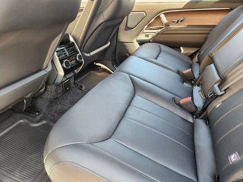 New 2026 Land Rover Range Rover Long Wheelbase SE image 20