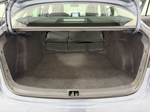 Used 2025 Toyota Corolla LE FWD image 21