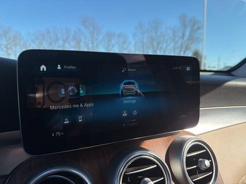 Used 2022 Mercedes-Benz GLC 300 4MATIC image 34