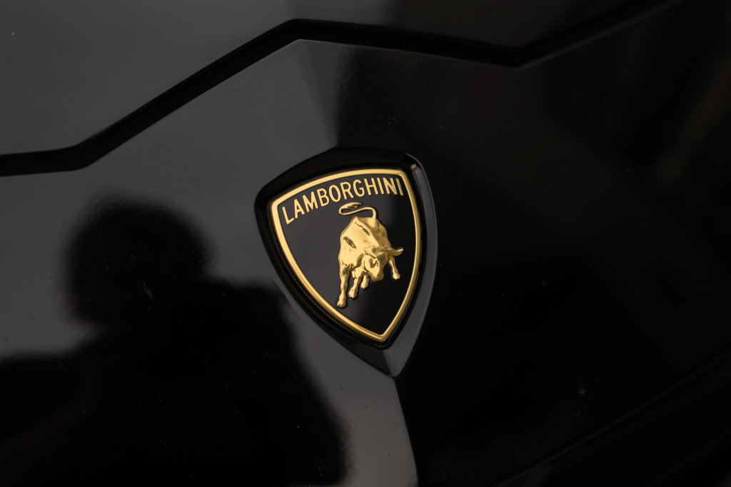 Used 2021 Lamborghini Urus AWD/4WD image 11