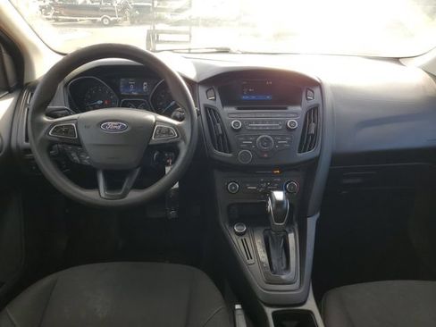 Used 2016 Ford Focus SE FWD image 26