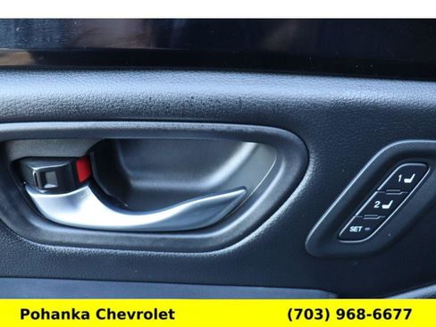 Used 2024 Honda Pilot Touring image 22