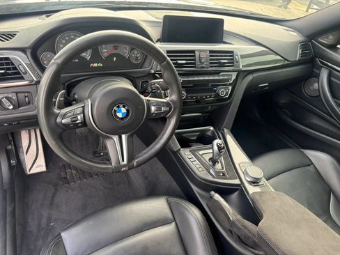 Used 2020 BMW M4 Coupe w/ Competition Package RWD image 10