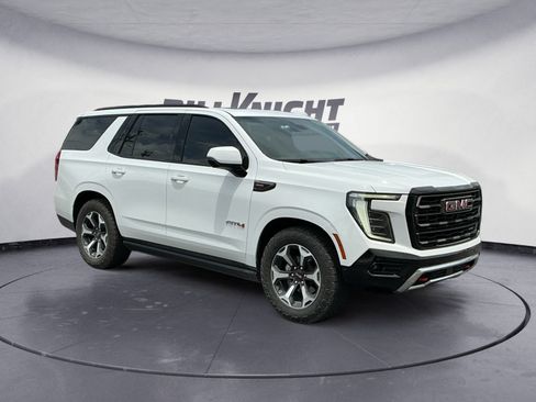 Used 2025 GMC Yukon AT4 Ultimate w/ LPO, Floor Liner Package AWD/4WD image 7