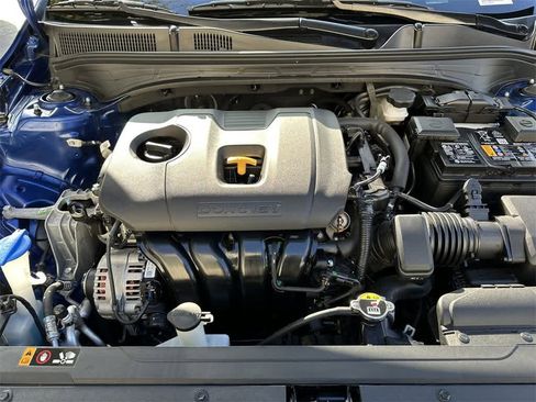 Used 2023 Kia Forte LXS image 9